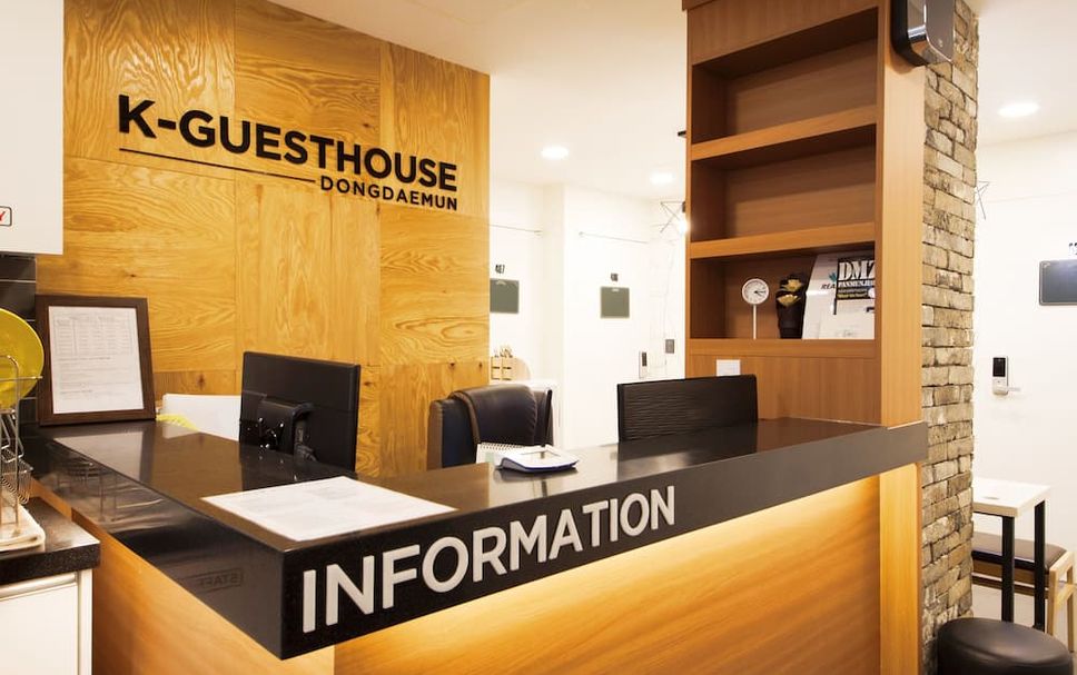 フロントデスク 写真