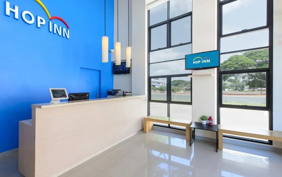 フロントデスク 写真