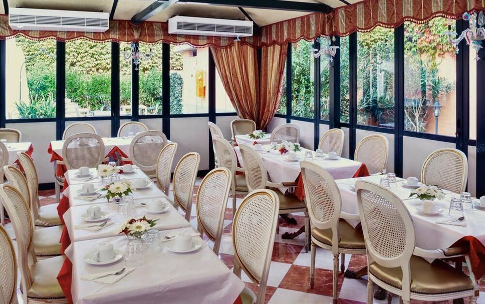 レストラン 写真