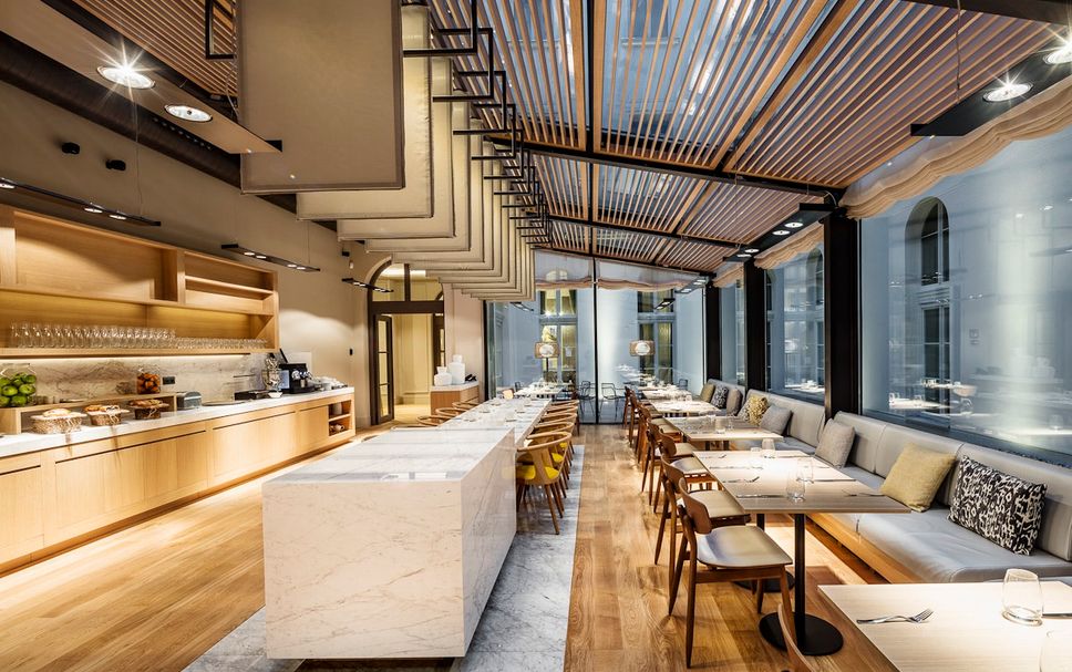 レストラン 写真