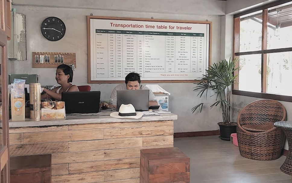 フロントデスク 写真