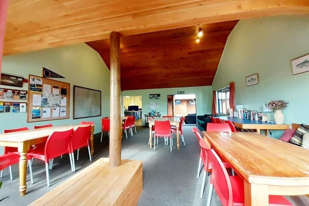 レストラン