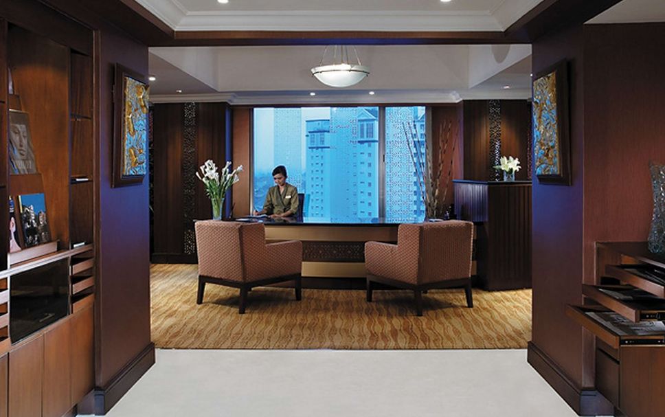 フロントデスク 写真