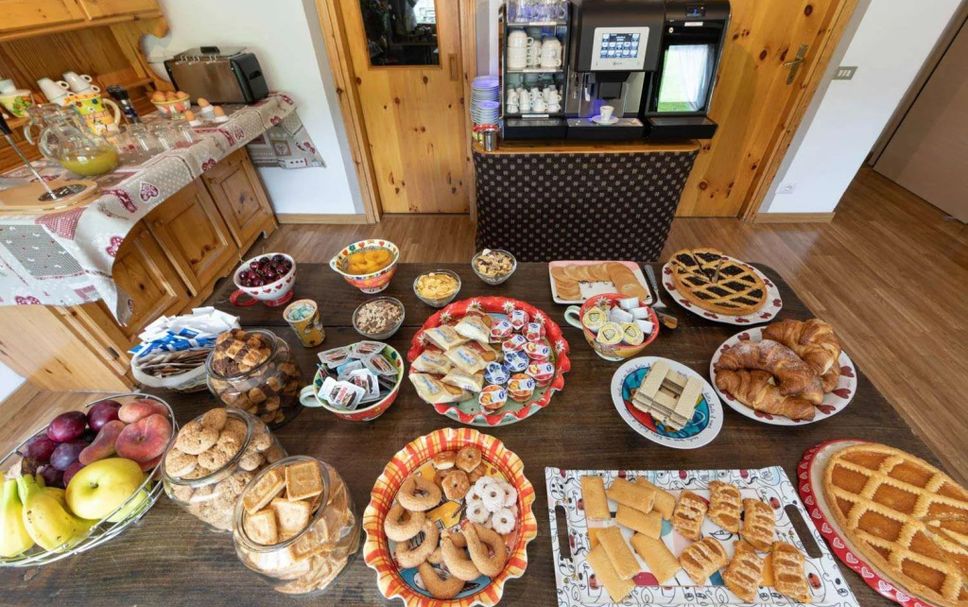 ビュッフェ 写真