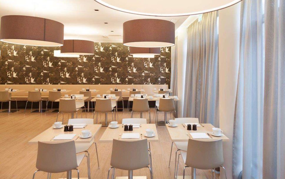 ダイニングルーム 写真