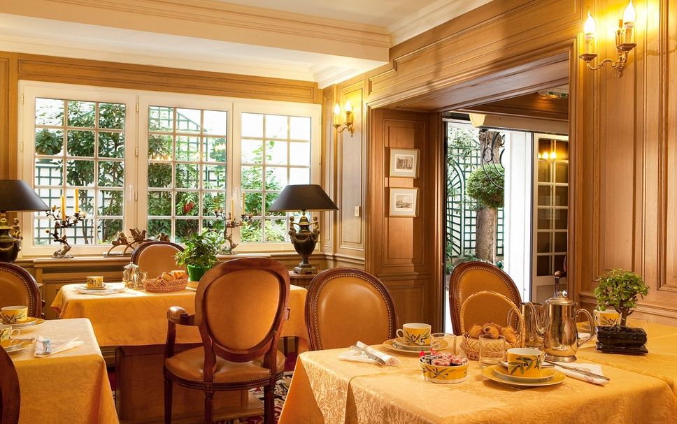 レストラン 写真