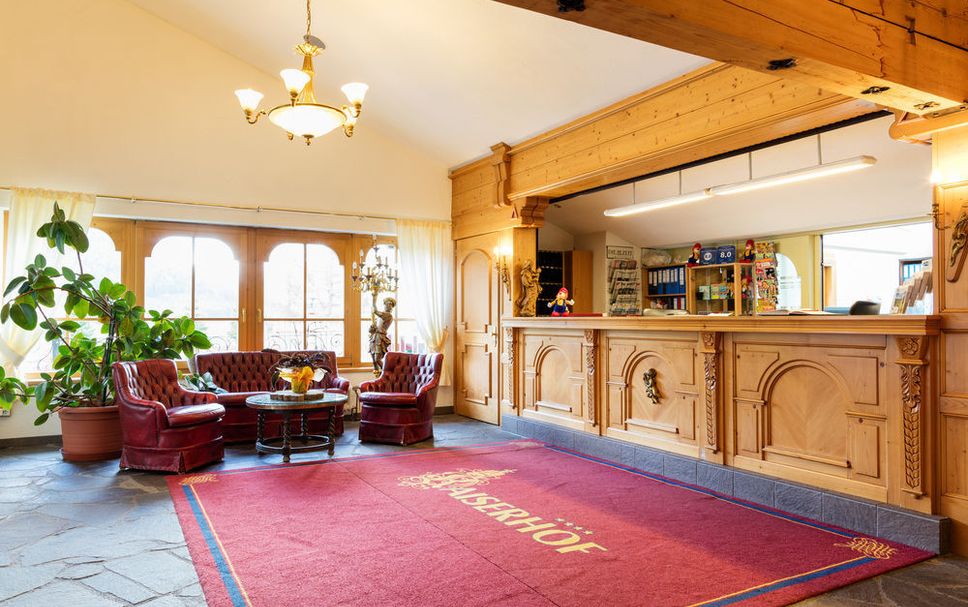 フロントデスク 写真