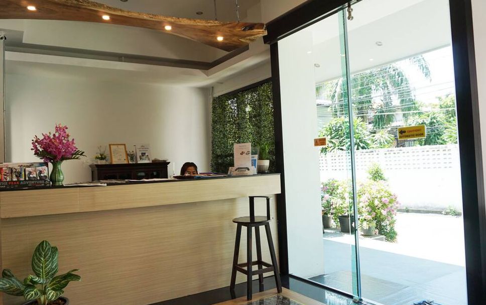 フロントデスク 写真