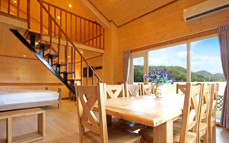 ダイニングルーム 写真