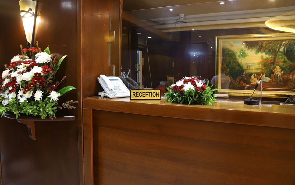 フロントデスク 写真
