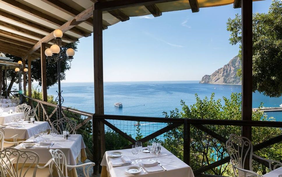 レストラン 写真