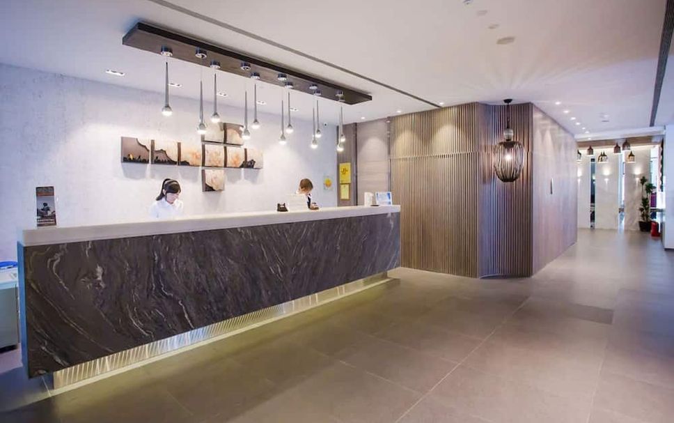 フロントデスク 写真