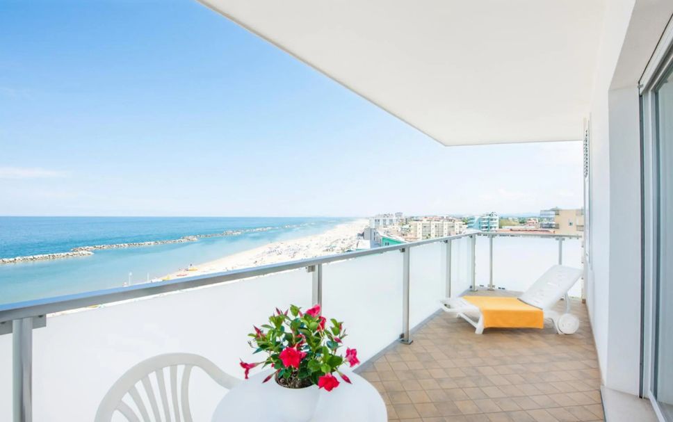 バルコニー 写真