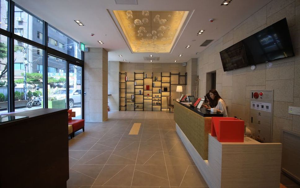 フロントデスク 写真