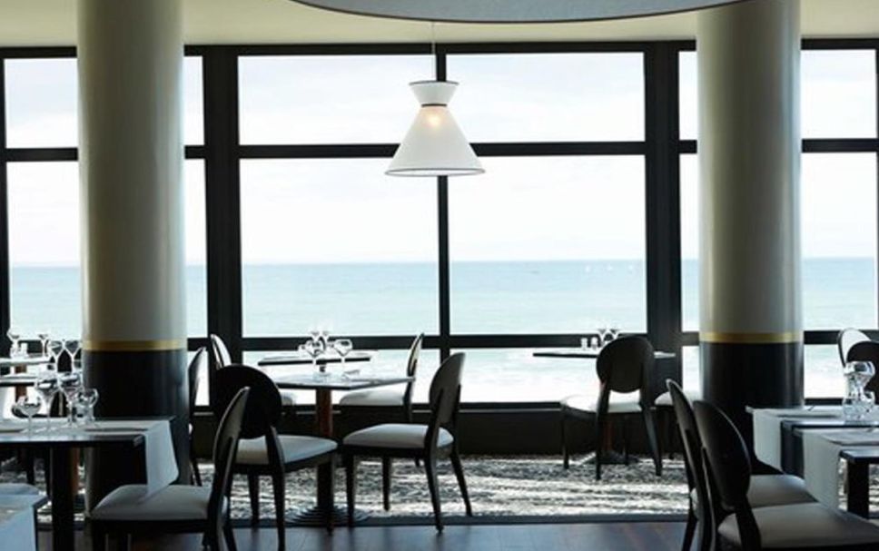 レストラン 写真