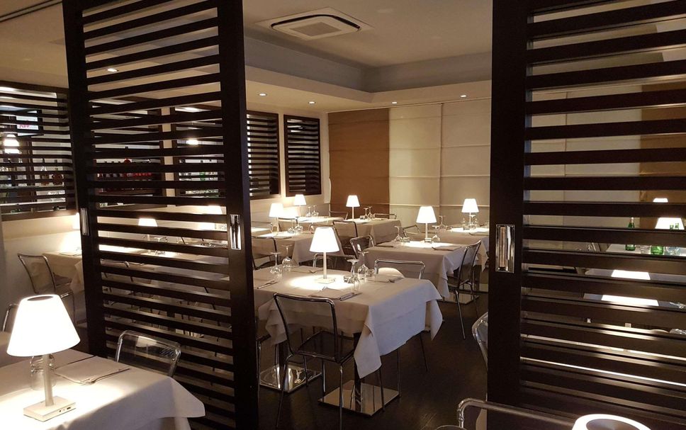 レストラン 写真