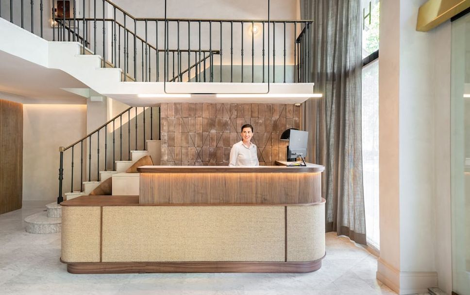 フロントデスク 写真