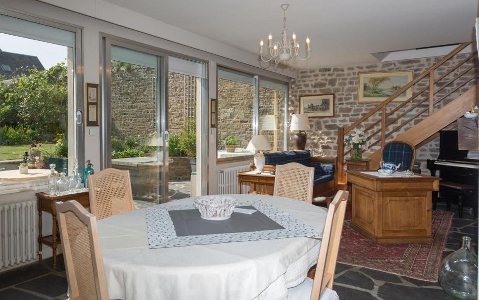 ダイニングルーム 写真