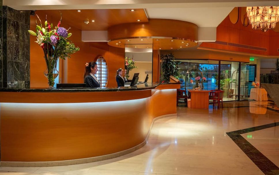 フロントデスク 写真