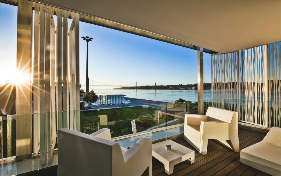 バルコニー 写真