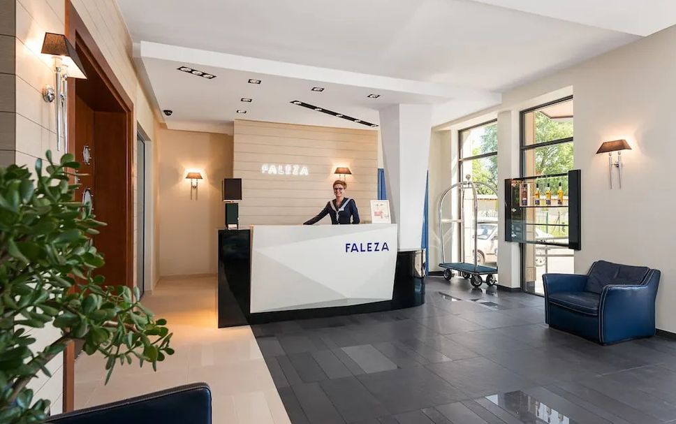 フロントデスク 写真