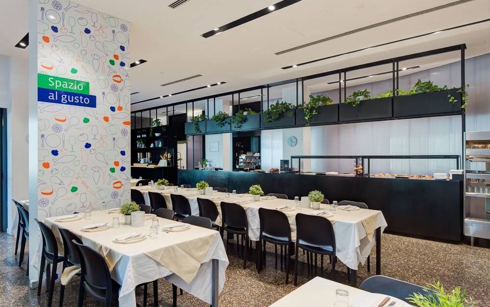 レストラン 写真