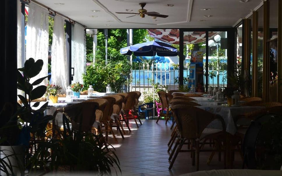 レストラン 写真