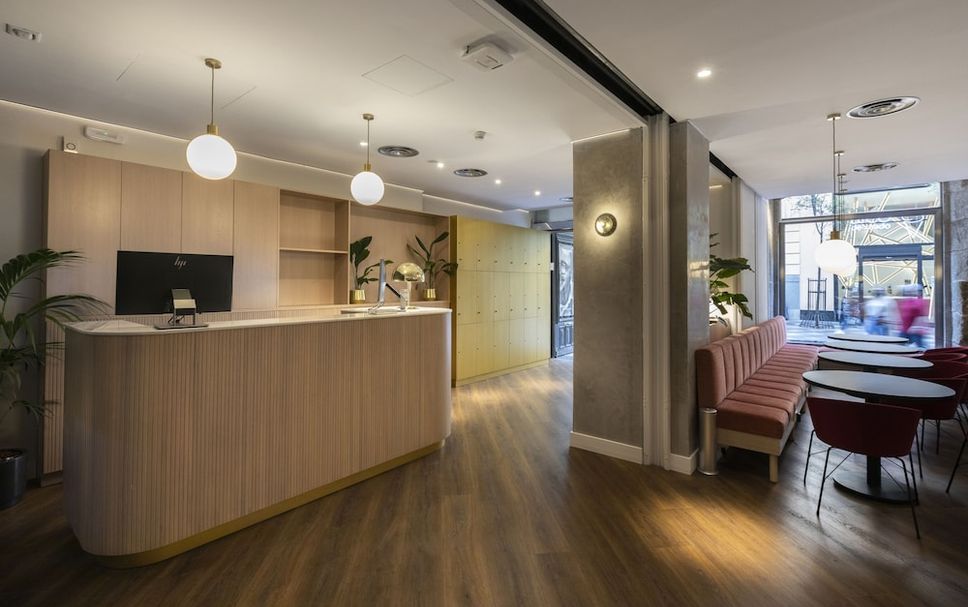 フロントデスク 写真