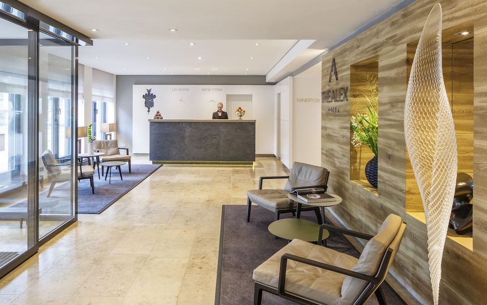 フロントデスク 写真