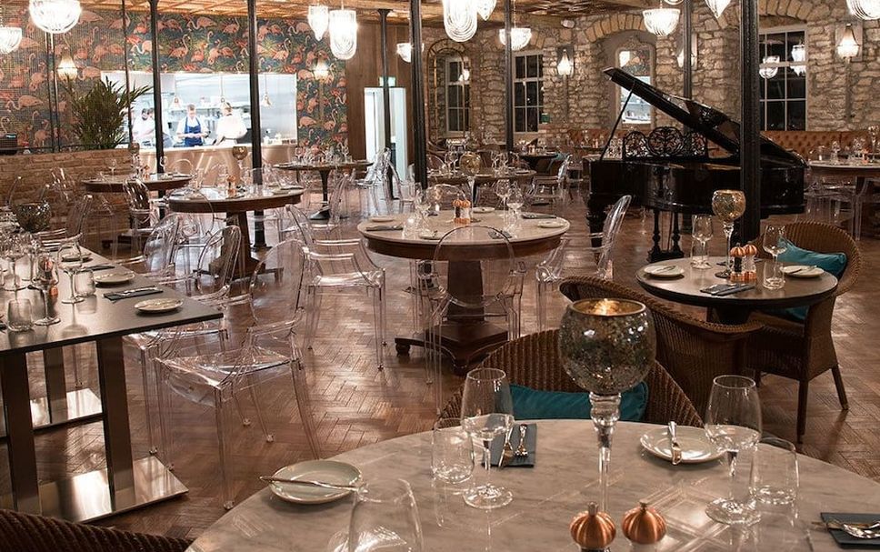 レストラン 写真