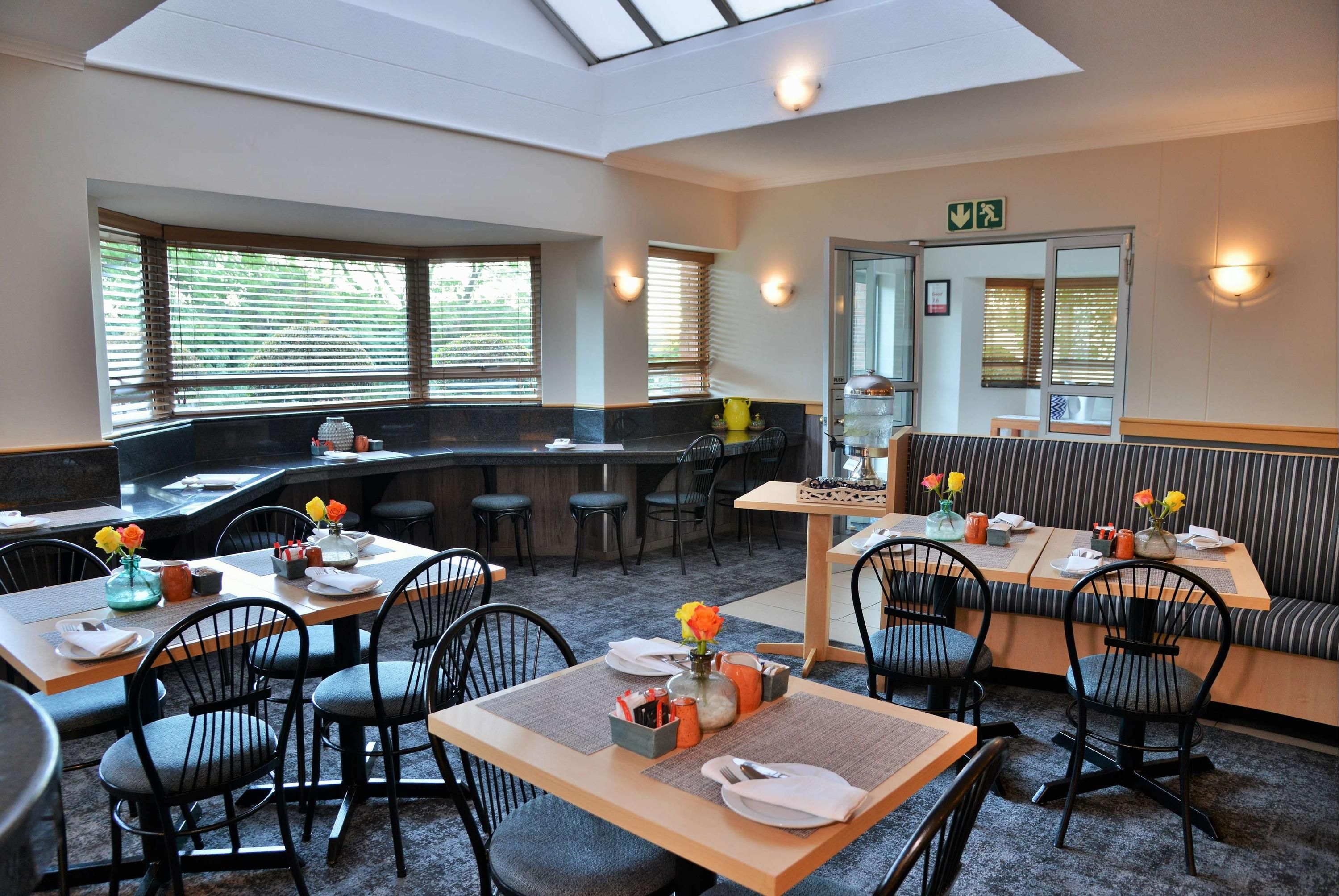 レストラン