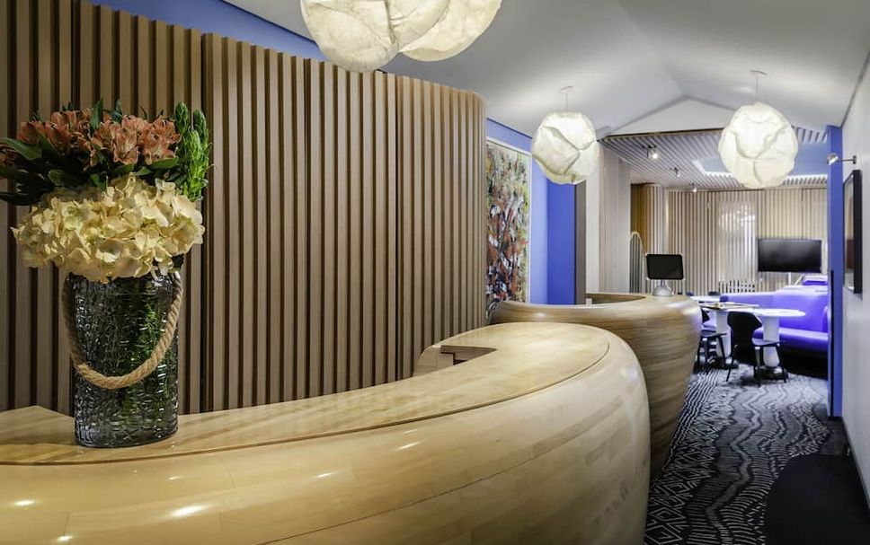 フロントデスク 写真