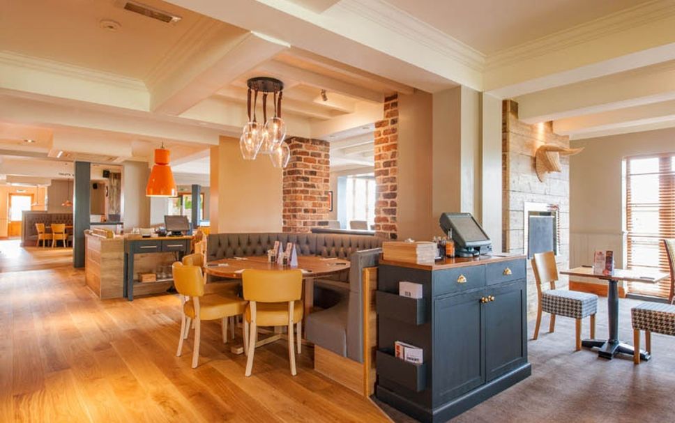 ダイニングルーム 写真