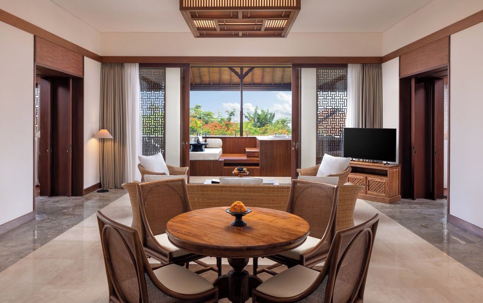 ダイニングルーム 写真