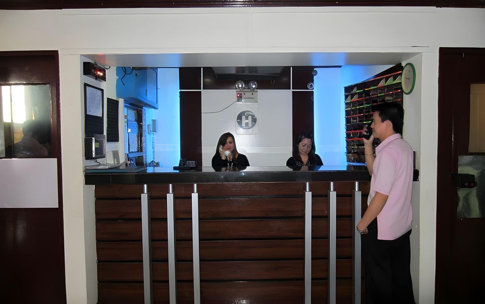 フロントデスク 写真