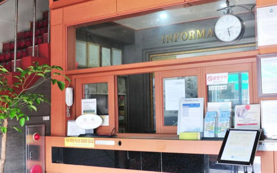 フロントデスク 写真