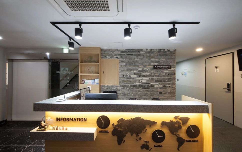 フロントデスク 写真