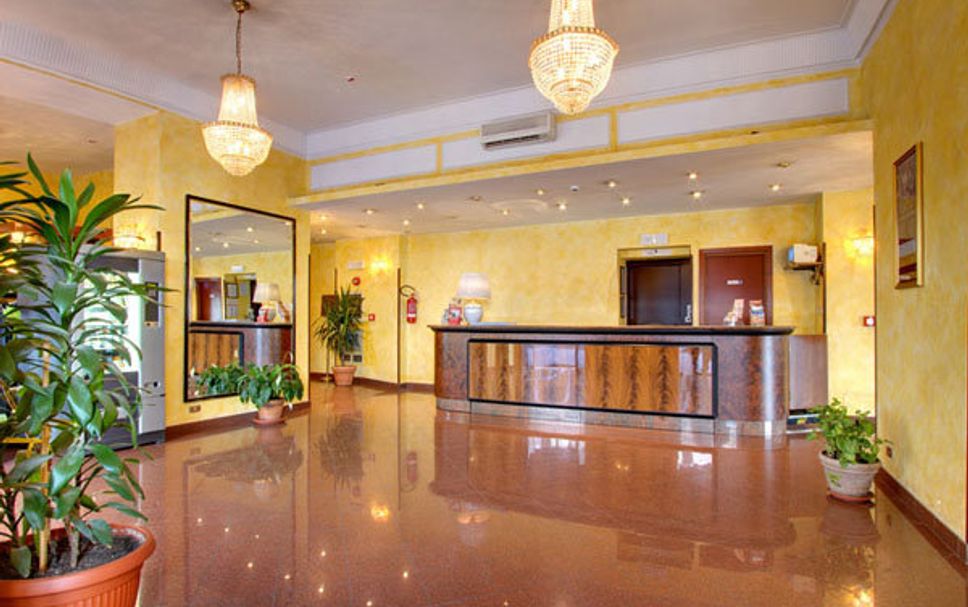 フロントデスク 写真