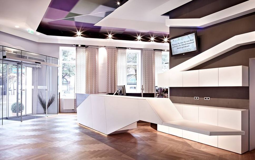 フロントデスク 写真