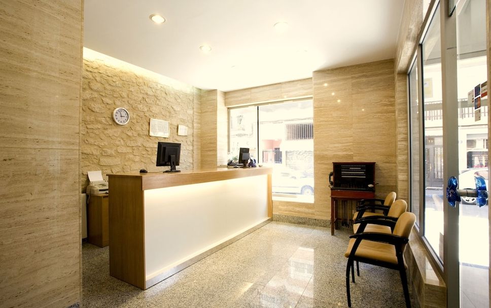 フロントデスク 写真