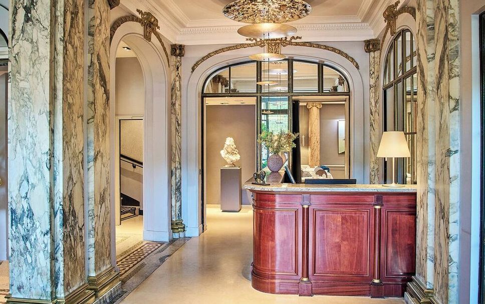 フロントデスク 写真