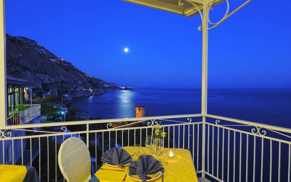 バルコニー 写真