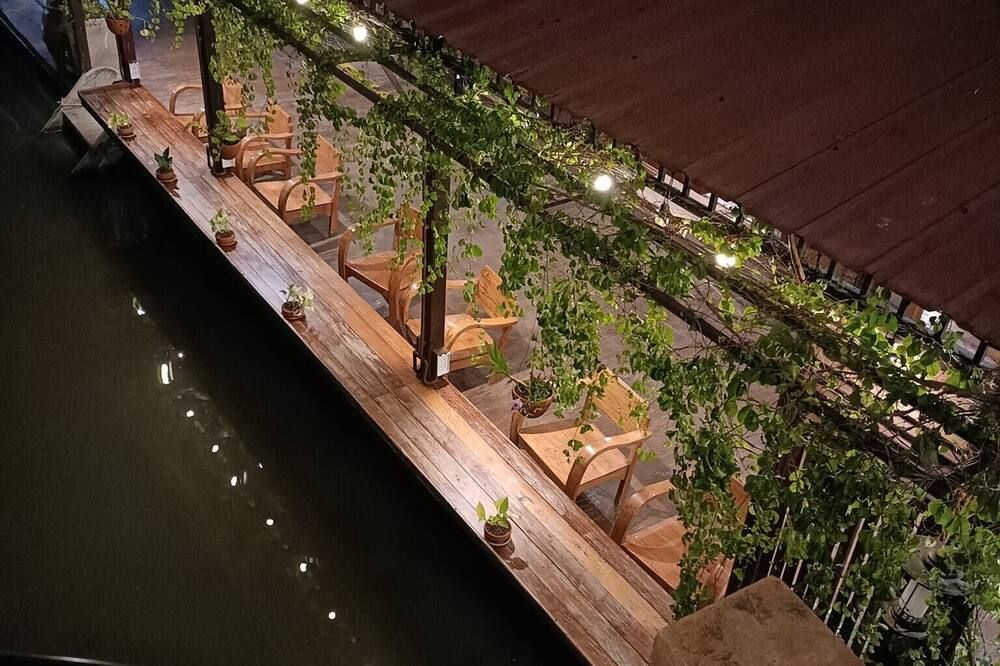 屋外の景色
