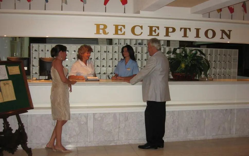 フロントデスク 写真