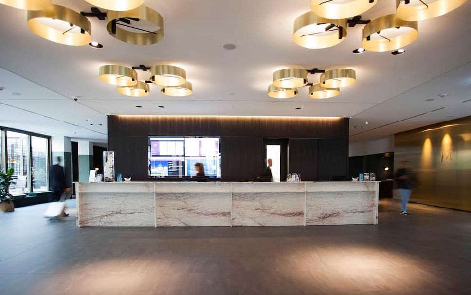 フロントデスク 写真