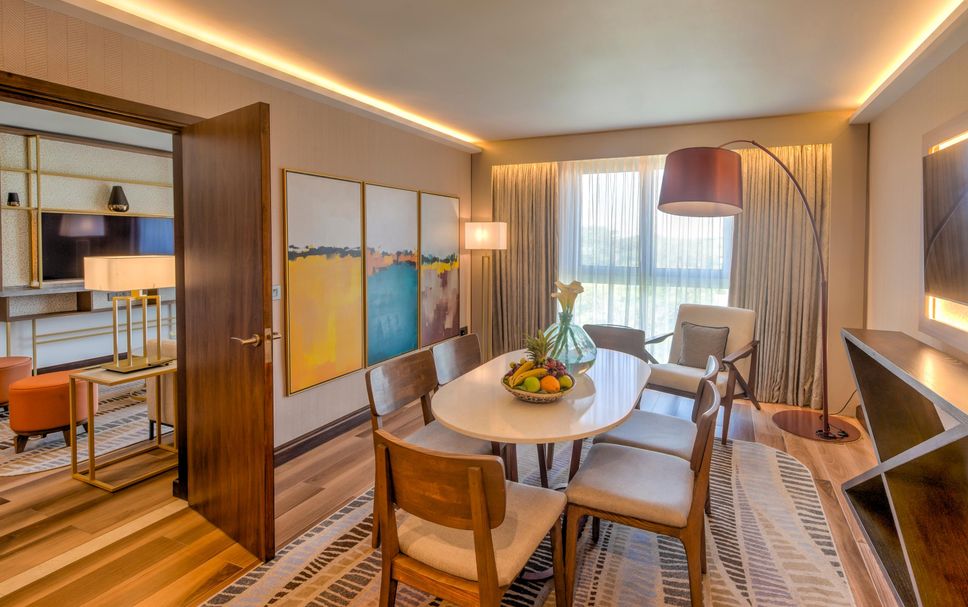 ダイニングルーム 写真