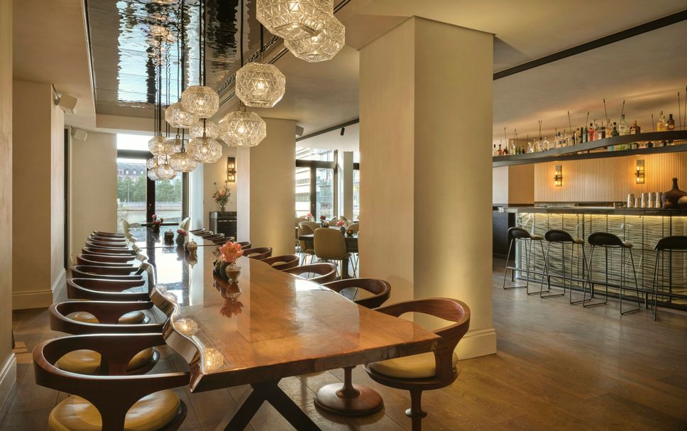 レストラン 写真