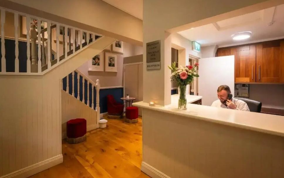 フロントデスク 写真