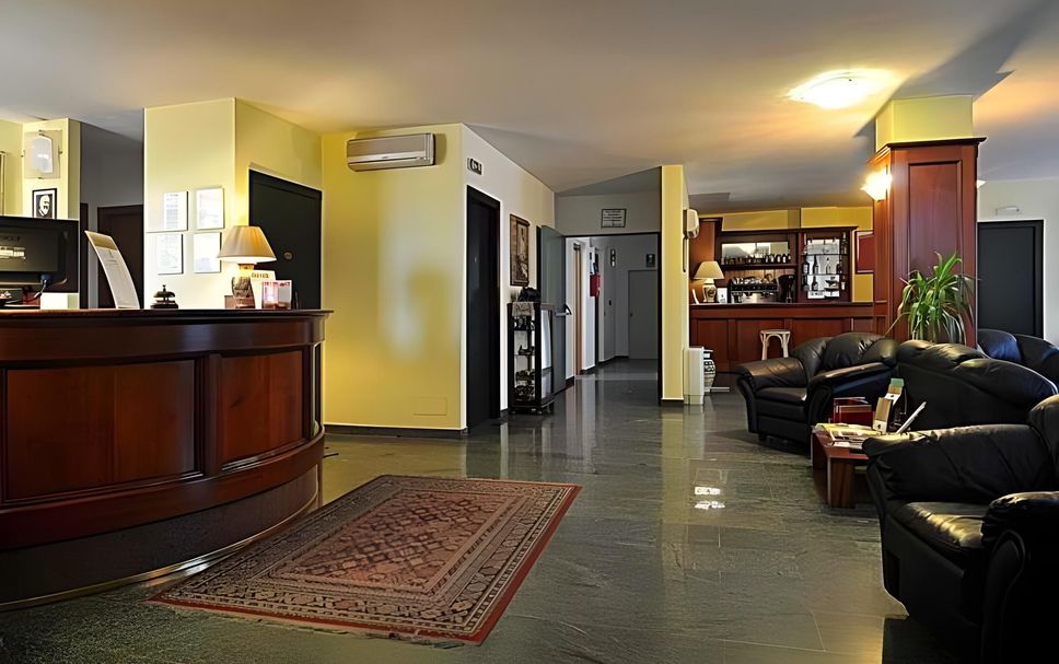 フロントデスク 写真