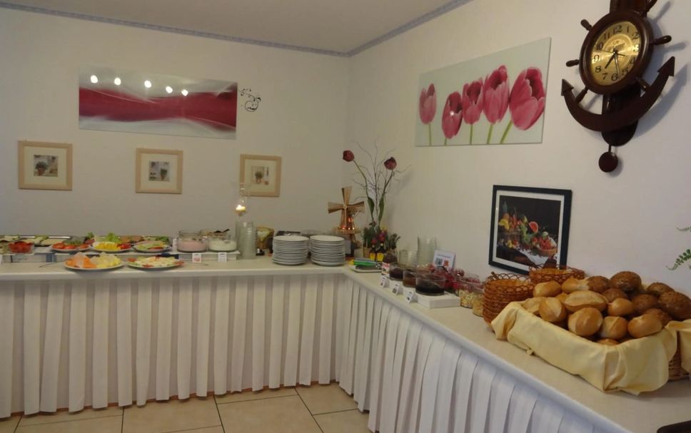 ビュッフェ 写真